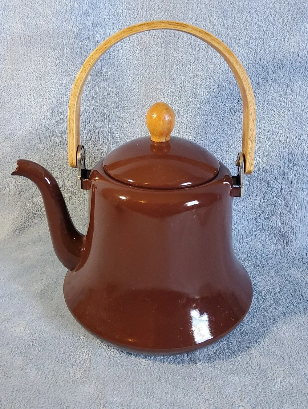 Vintage Brown Enamelware Tea Kettle Blue Speckled Interior Kitchenware Cowboy
